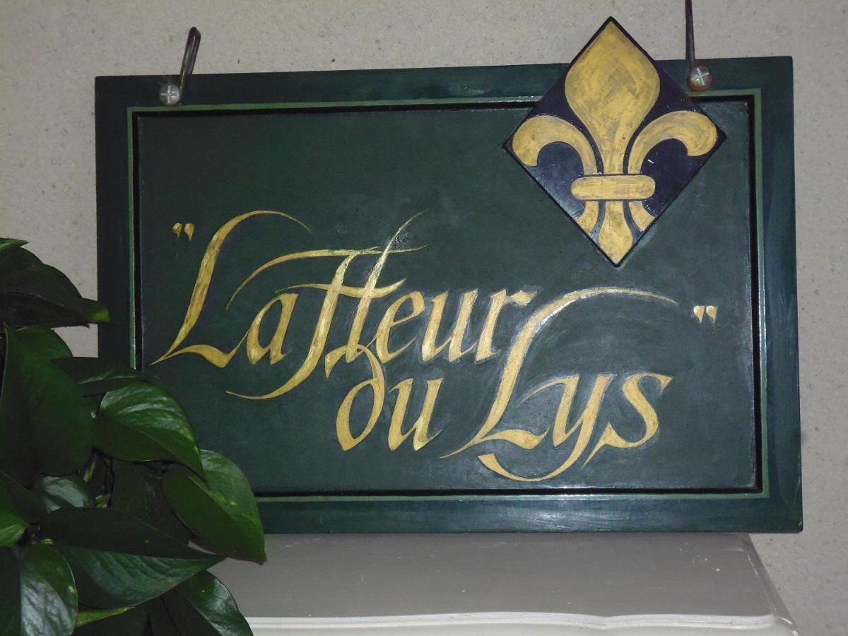 Bed and Breakfast La Fleur De Lys à Roussayrolles Extérieur photo